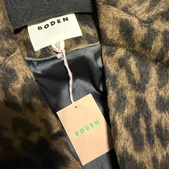 Boden Canterbury Interest Coat
Size 0 - Picture 3 of 9